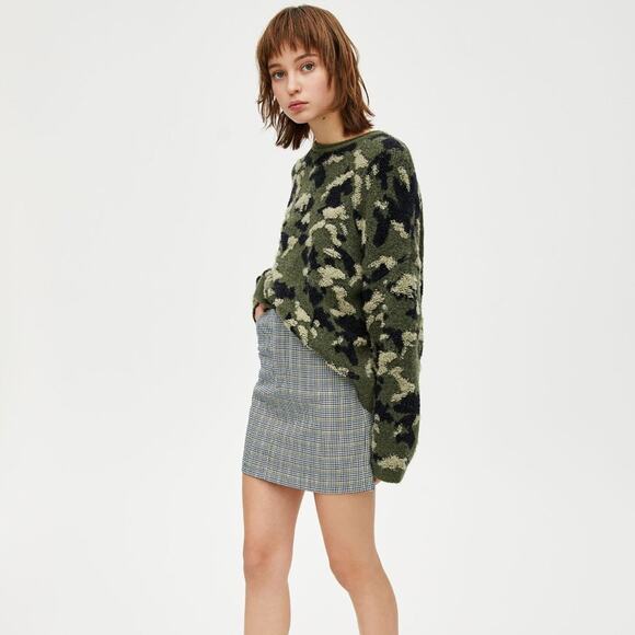 Pull & Bear Patterned Mini Skirt - Picture 10 of 16